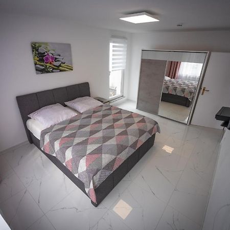 Wunderschoene Ferienwohnung In Solingen-Mitte Экстерьер фото