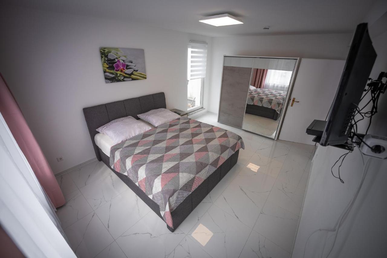 Wunderschoene Ferienwohnung In Solingen-Mitte Экстерьер фото